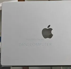New Laptop Apple MacBook Pro 2023 M3 8GB Intel Core M3 SSD 512GB