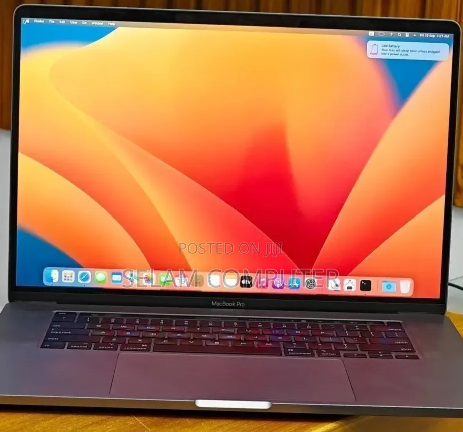 New Laptop Apple MacBook 2018 16GB Intel Core i7 SSD 512GB