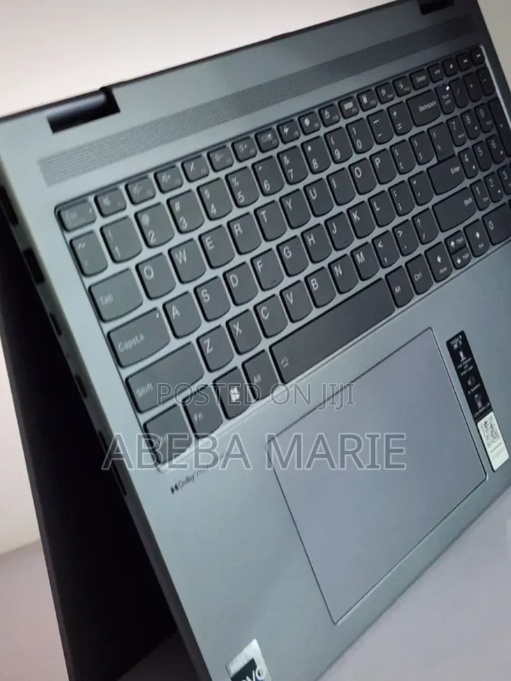 New Laptop Lenovo Yoga 7i 16GB Intel Core i7 SSD 512GB