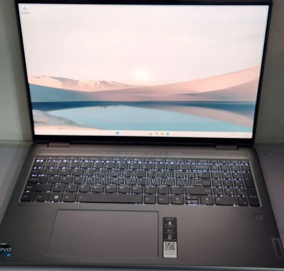 New Laptop Lenovo Yoga 7i 16GB Intel Core i7 SSD 512GB