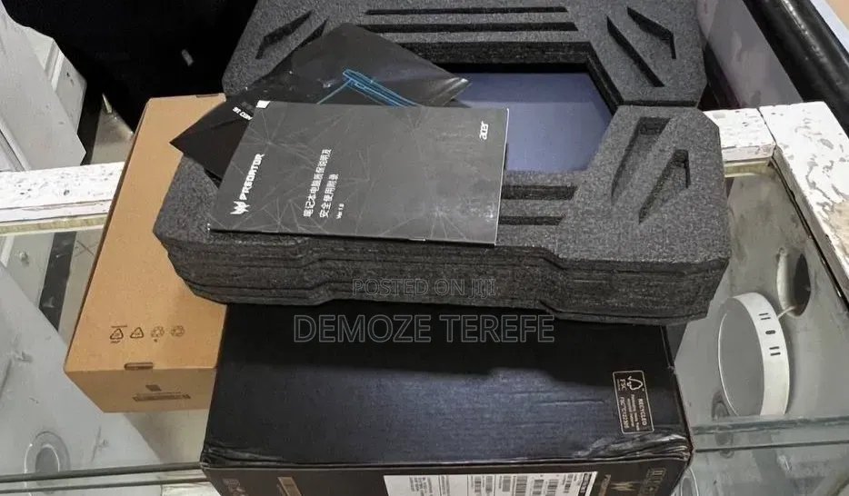 New Laptop Acer Predator Helios Neo 16 16GB Intel Core Ultra 9 SSD 1T