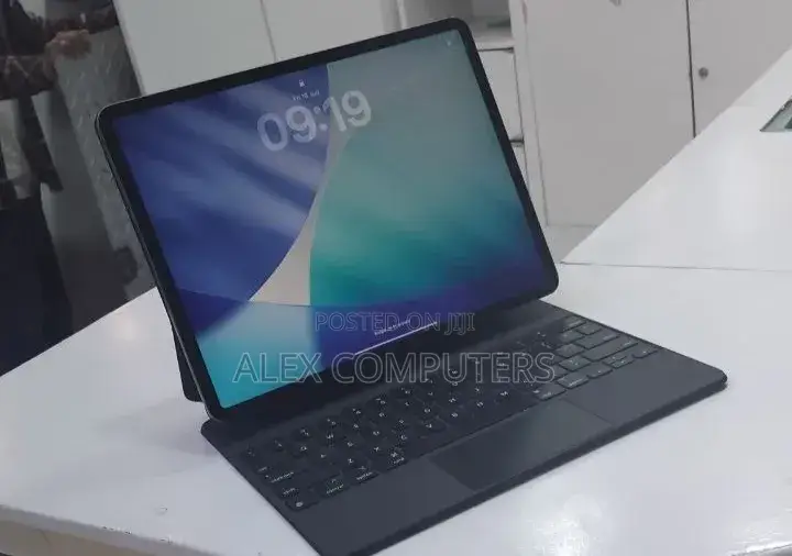 New Apple iPad Pro 256 GB Black