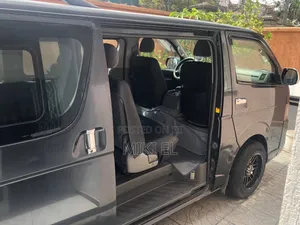 Toyota HiAce 2007 Black