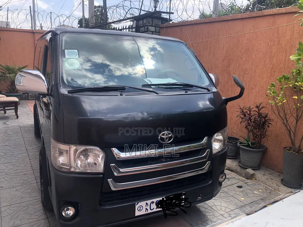 Toyota HiAce 2007 Black