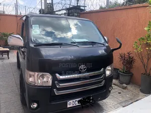 Toyota HiAce 2007 Black