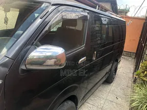 Toyota HiAce 2007 Black