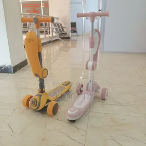 Adjustable 2-in-1 Kids Kick Scooter With Flashing Led Wheels