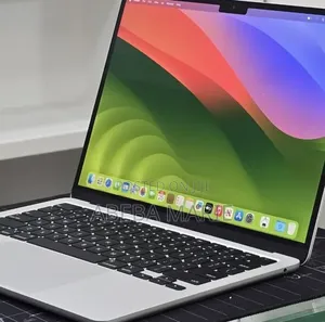 New Laptop Apple MacBook Air 2022 M2 16GB Apple M2 SSD 512GB