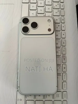 New Apple iPhone 17 Pro Max 256 GB Silver