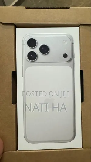 New Apple iPhone 17 Pro Max 256 GB Silver