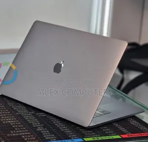 New Laptop Apple MacBook Pro 2018 32GB Intel Core i9 SSD 1T