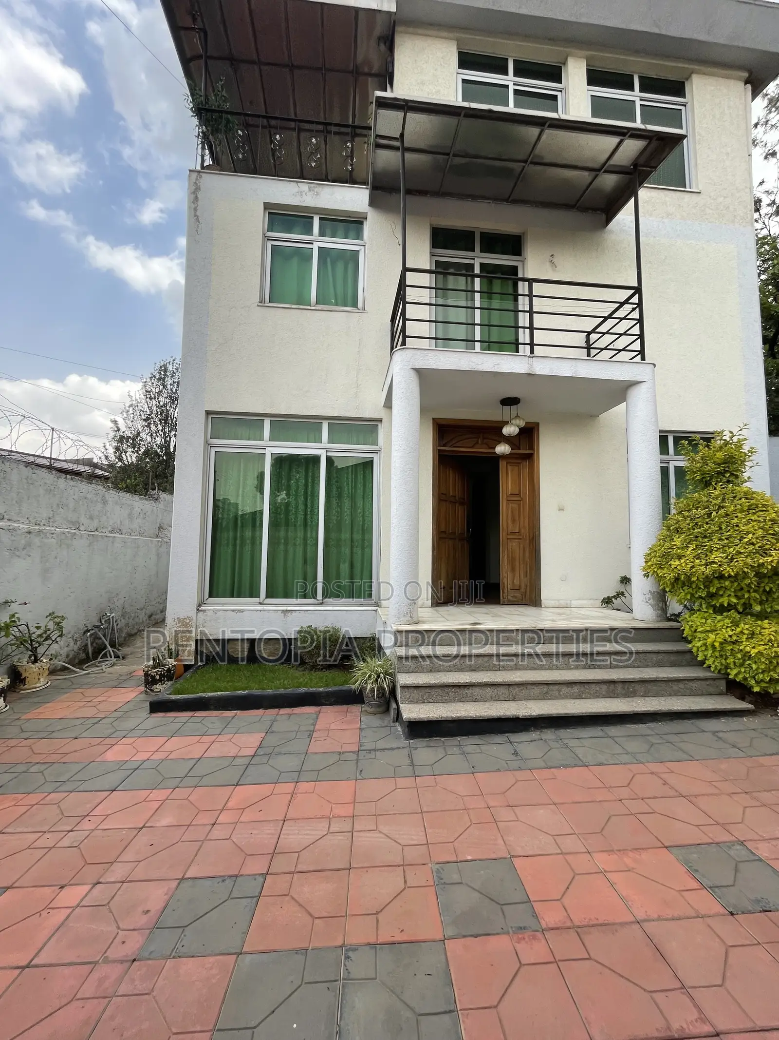 Furnished 5bdrm House in Bole for rent