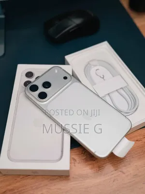 New Apple iPhone 17 Pro Max 256 GB Silver