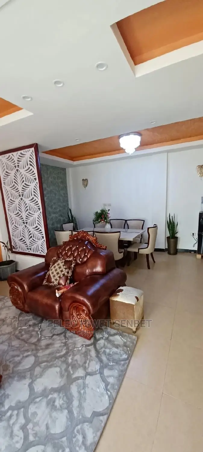 5bdrm House in አአ, Bole for sale