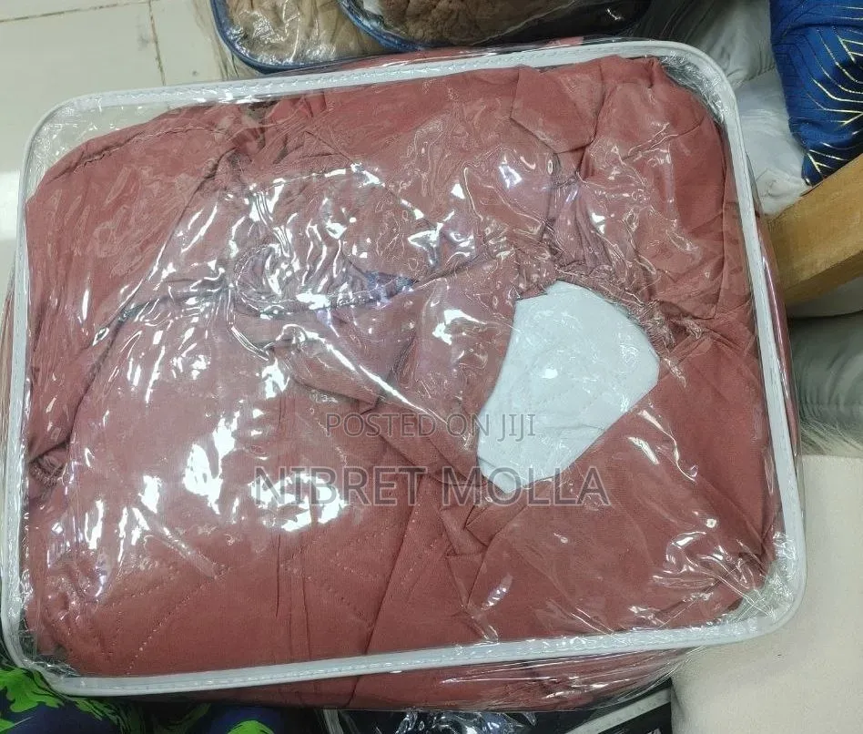 100% እርጥበትን ማያሳልፍ ዋተርፕሩፍ ገብቷል