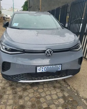 Volkswagen ID.4 2023 Maroon