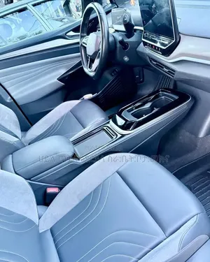 Volkswagen ID.4 2023 Maroon