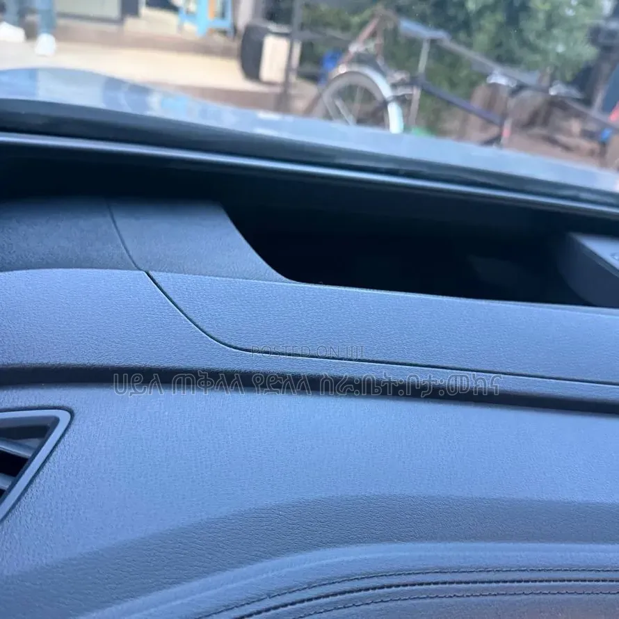 Volkswagen ID.4 2023 Maroon