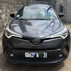 Toyota C-HR 2020 Maroon