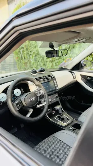 Hyundai Creta 2023 Off white