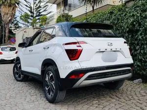 Hyundai Creta 2023 Off white