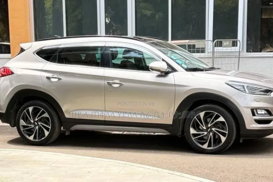 Hyundai Tucson 2019 Gold