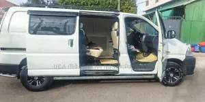 Toyota HiAce 2008 White