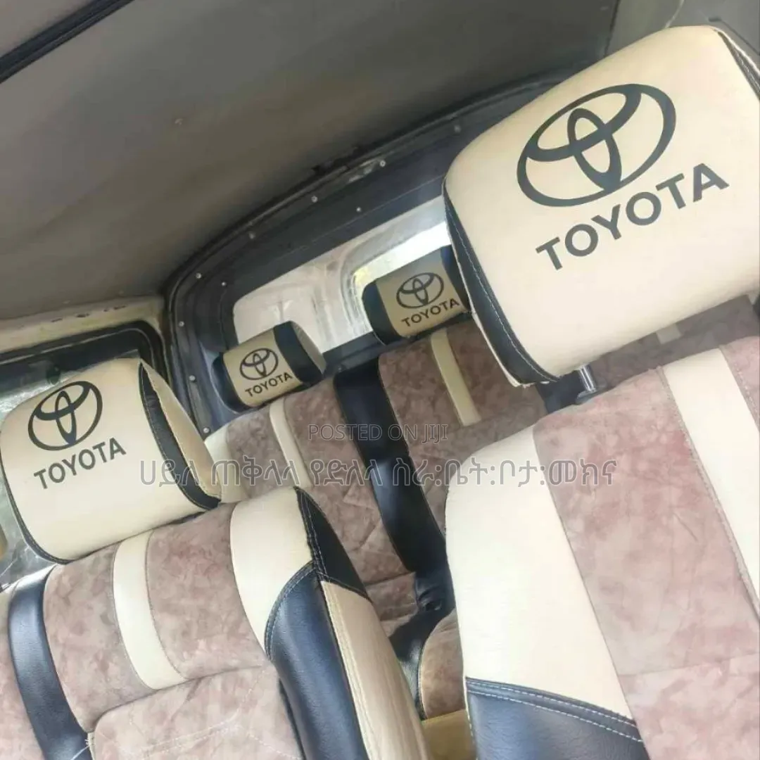 Toyota HiAce 2008 White