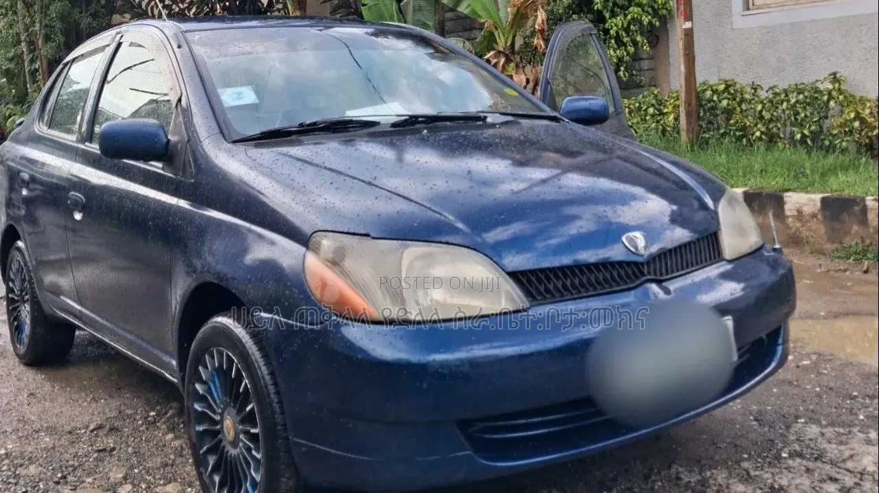 Toyota Platz 2002 Beige