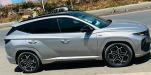 Hyundai Tucson 2022 Silver