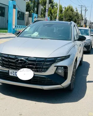 Hyundai Tucson 2022 Silver