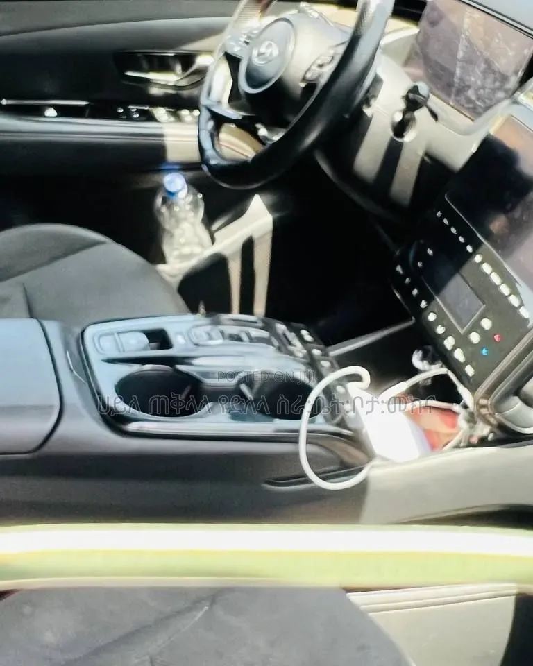 Hyundai Tucson 2022 Silver