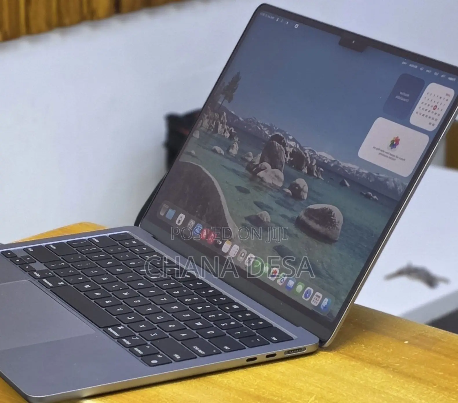 New Laptop Apple MacBook Air 2022 M2 8GB Apple M2 SSD 256GB