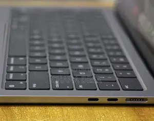 New Laptop Apple MacBook Air 2022 M2 8GB Apple M2 SSD 256GB