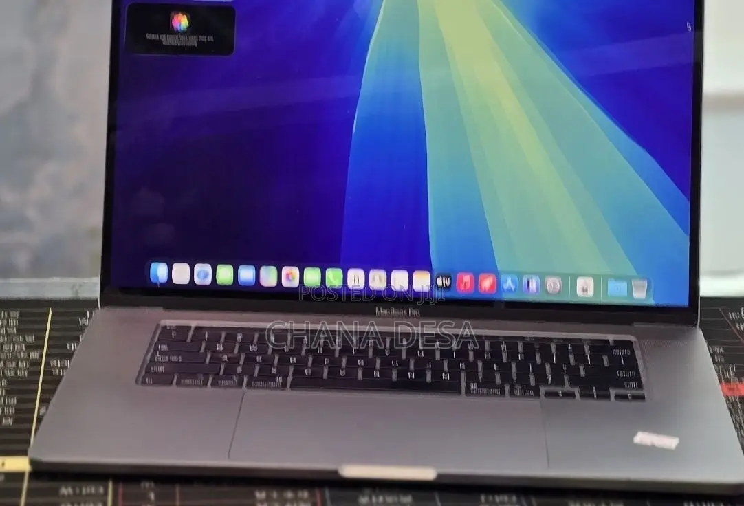 New Laptop Apple MacBook Pro 2019 64GB Intel Core i9 SSD 512GB