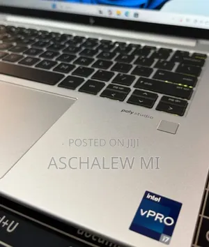 New Laptop HP EliteBook 840 G10 16GB Intel Core i7 SSD 512GB