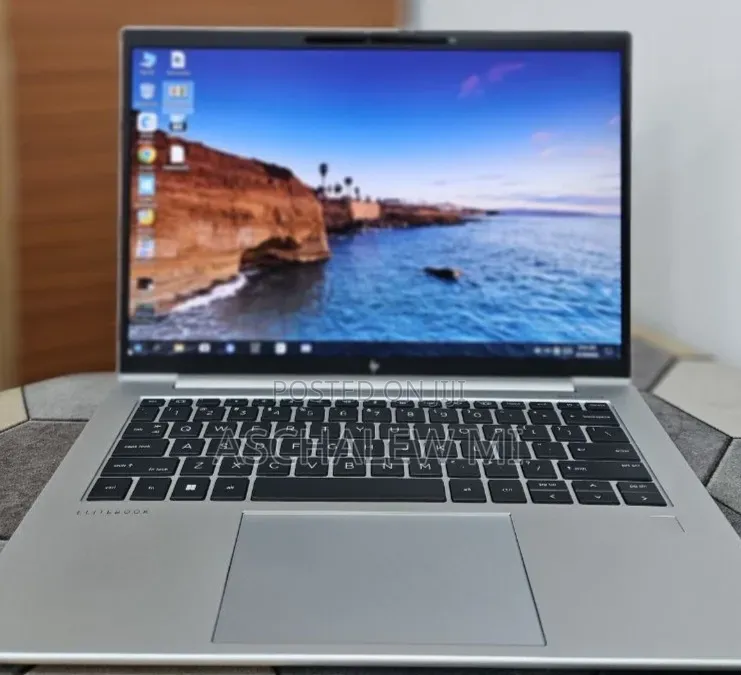 New Laptop HP EliteBook 845 G10 16GB AMD Ryzen 5 SSD 512GB