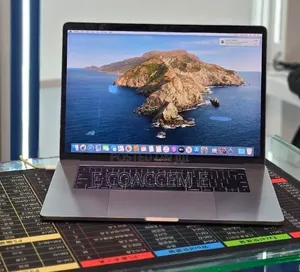 New Laptop Apple MacBook 32GB Intel Core i7 SSD 1T