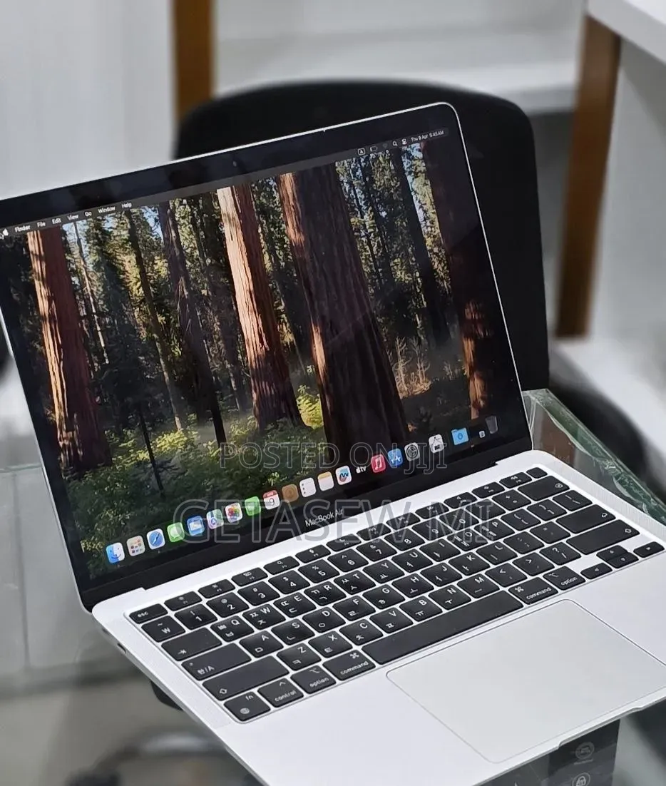 New Laptop Apple MacBook Air 2020 M1 8GB Apple M1 SSD 256GB