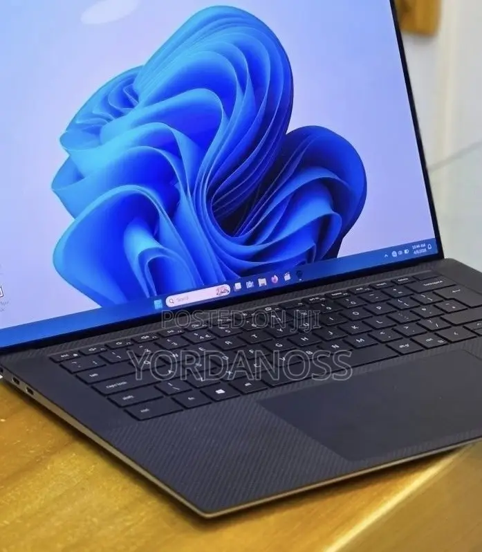 New Laptop Dell Precision 5560 16GB Intel Core i7 SSD 512GB