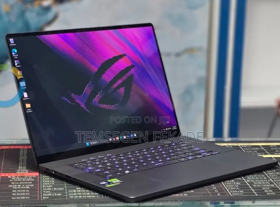 New Laptop Asus ROG Zephyrus G16 16GB Intel Core Ultra 9 SSD 1T
