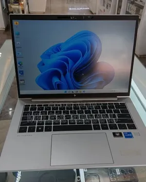 New Laptop HP EliteBook 840 G9 16GB Intel Core i5 SSD 512GB