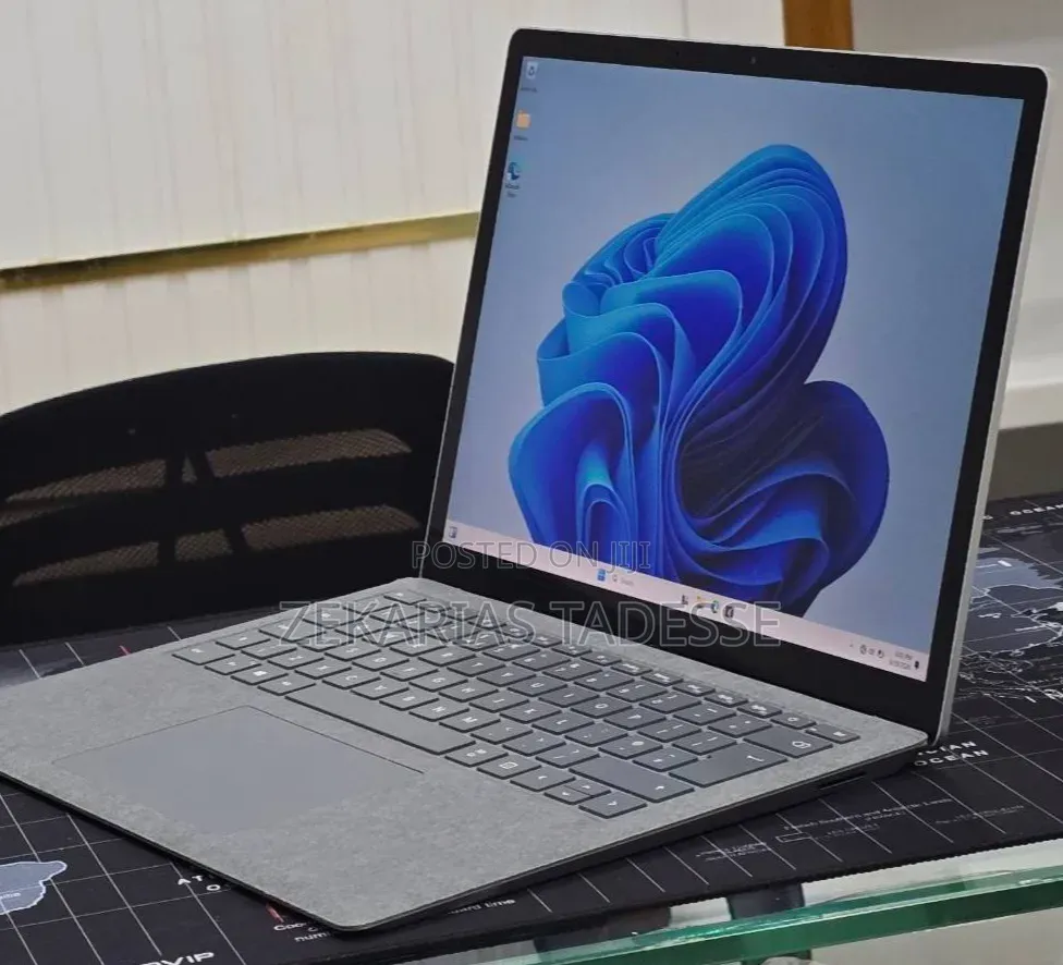 New Laptop Microsoft Surface Laptop 3 16GB Intel Core i7 SSD 512GB