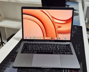New Laptop Apple MacBook 8GB Intel Core i5 SSD 256GB