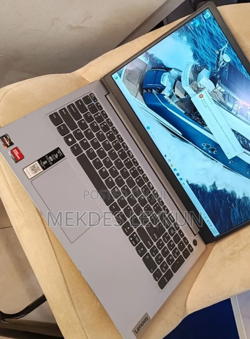 New Laptop Lenovo IdeaPad 1 8GB AMD Ryzen 7 SSD 512GB