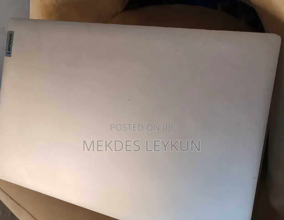 New Laptop Lenovo IdeaPad 1 8GB AMD Ryzen 7 SSD 512GB