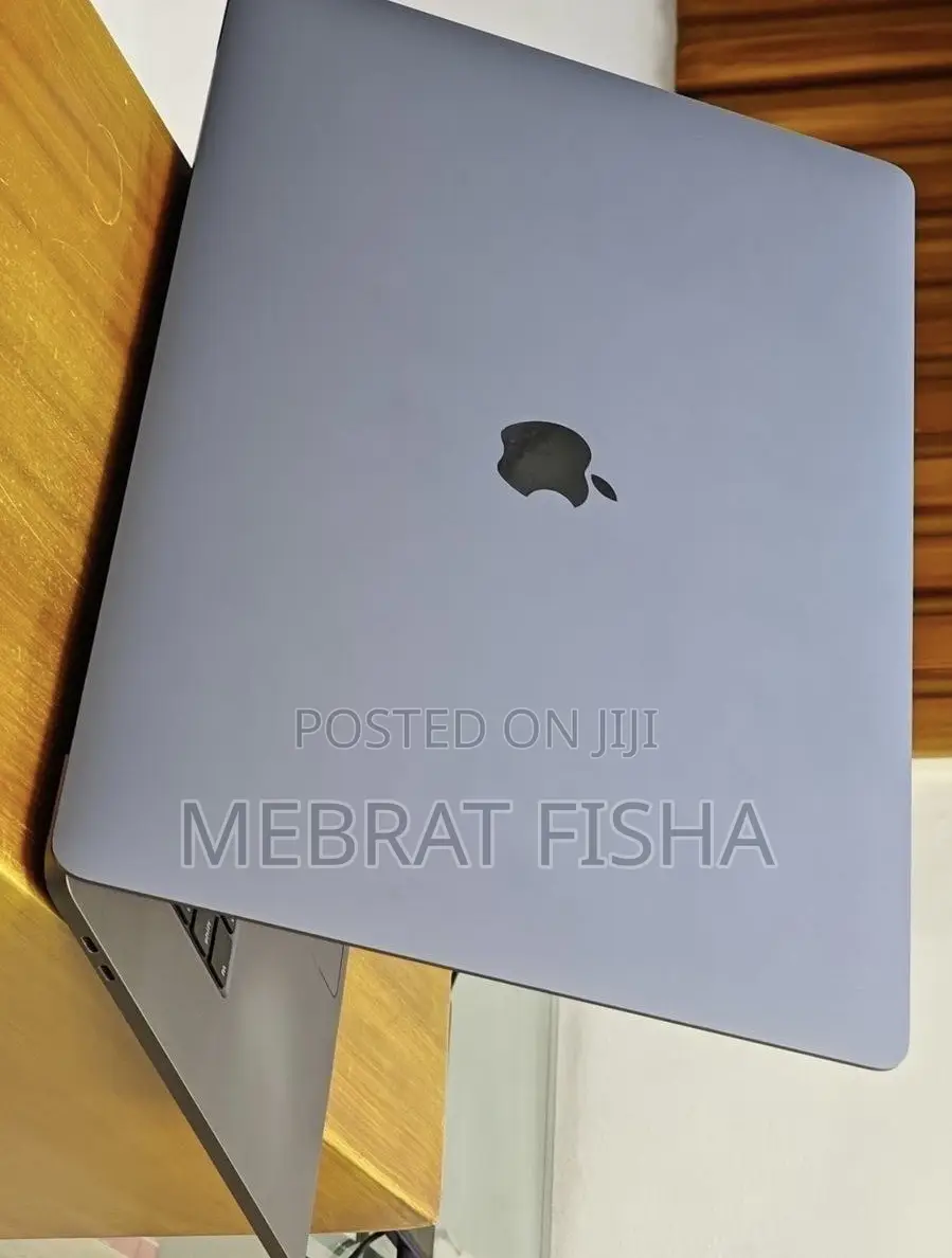 New Laptop Apple MacBook Pro 2019 16GB Intel Core i7 SSD 512GB