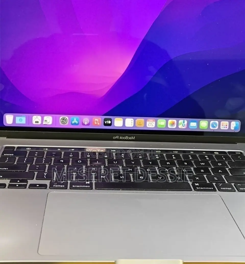New Laptop Apple MacBook Pro 32GB AMD SSD 2T