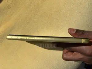 Apple iPhone 11 64 GB Yellow