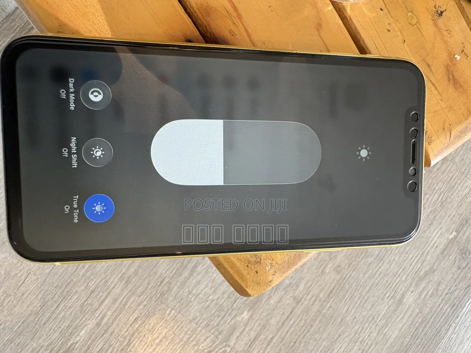 Apple iPhone 11 64 GB Yellow
